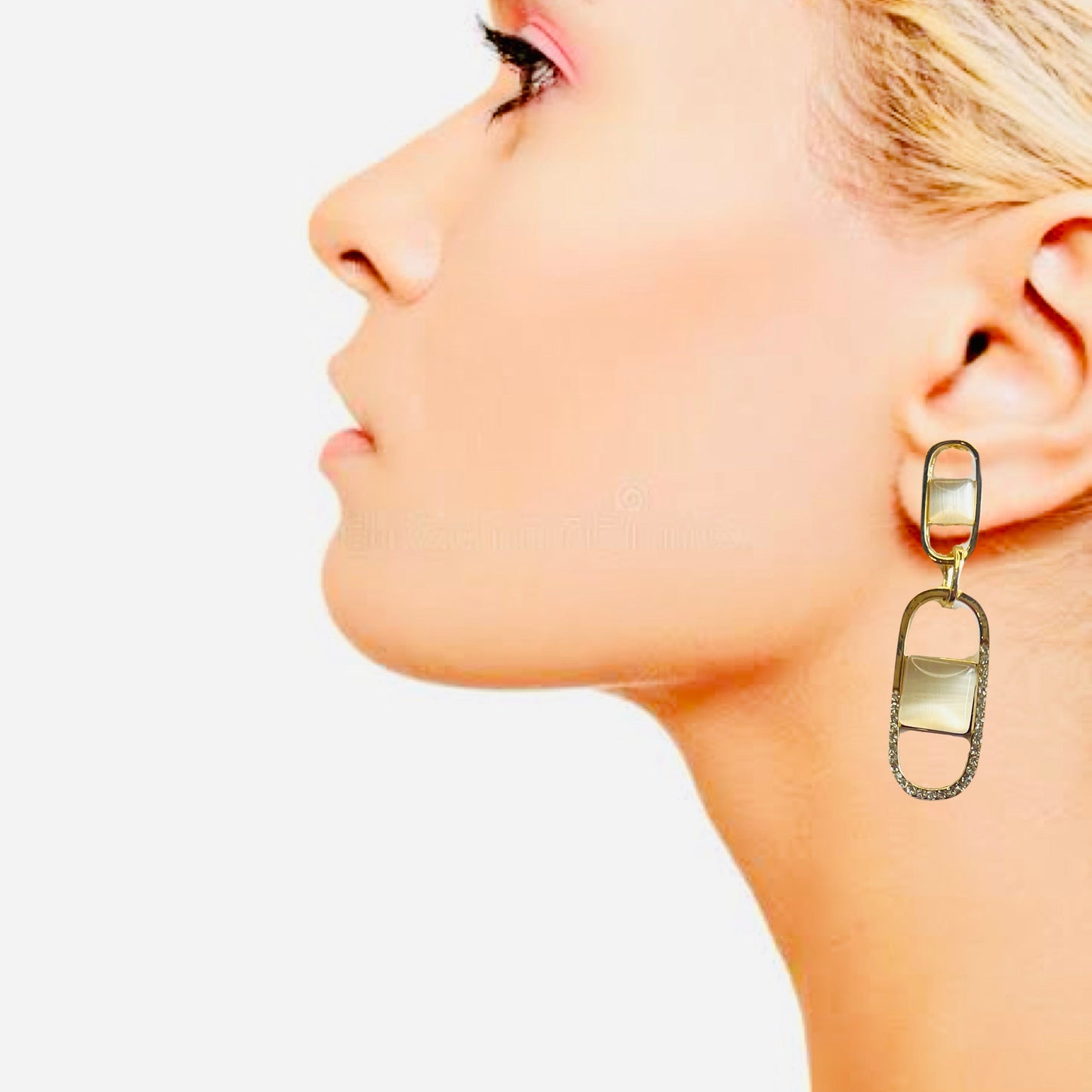 ELEGANCIA DANGLERS